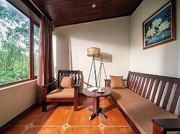 Mua Valley Lodge