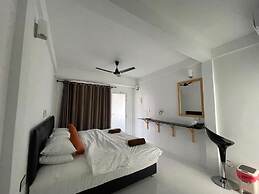 Dacha Thoddoo White Sand
