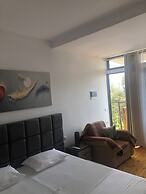 Monas Guesthouse