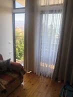 Monas Guesthouse