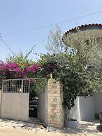 Monas Guesthouse
