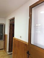 Monas Guesthouse