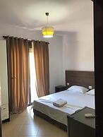 Monas Guesthouse