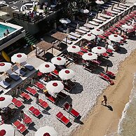 Dukes Albania