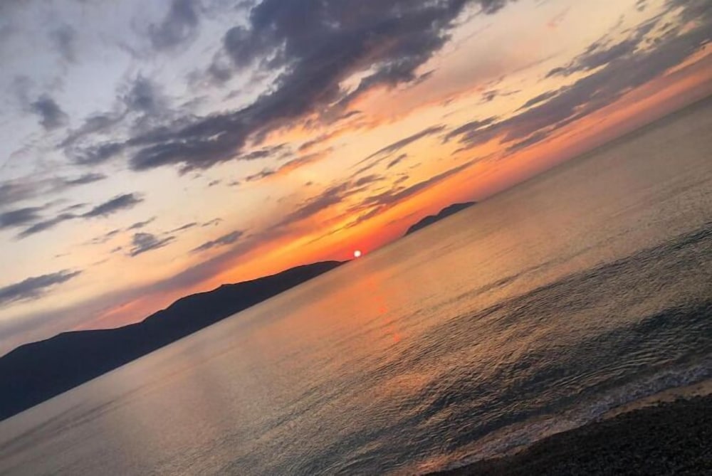 Dukes Albania