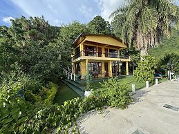 Hotel Hanna Suites