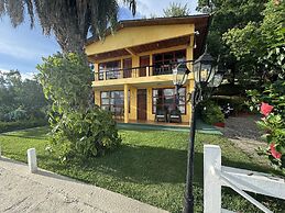 Hotel Hanna Suites