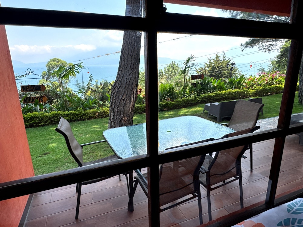 Hotel Hanna Suites