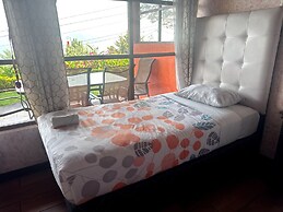 Hotel Hanna Suites