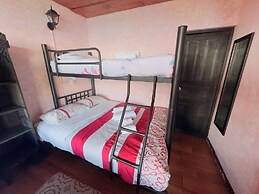 Hotel Hanna Suites