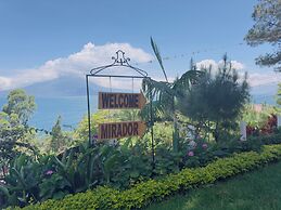 Hotel Hanna Suites