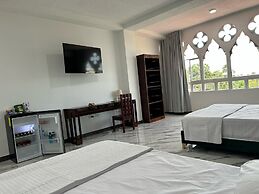 Hotel Palace