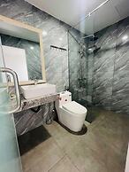Royal Hotel & Apartment