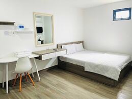 Royal Hotel & Apartment