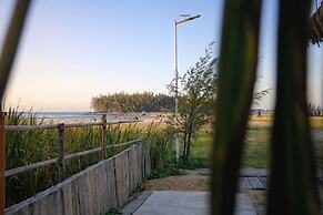 Melaka Ho Tram - Beachside Bungalows