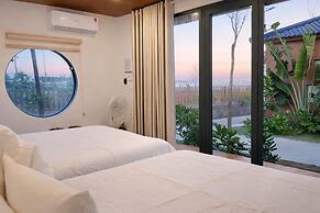 Melaka Ho Tram - Beachside Bungalows