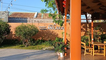 Melaka Ho Tram - Beachside Bungalows