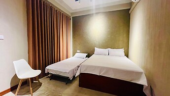 Kmee Transit hotel & Restaurant