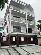 Hotel white House