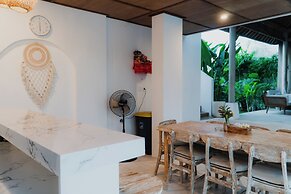 Sanjula Uluwatu