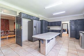 Grand Manor