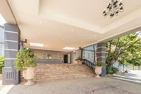 Grand Manor
