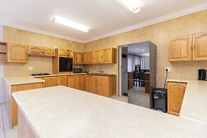 Grand Manor