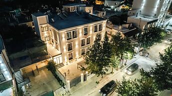Trident Residence