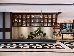 Moon River Puyue Hotel