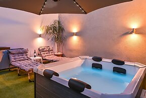 Avli Village House With Private Jacuzzi