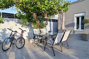 Avli Village House With Private Jacuzzi
