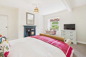 Host Stay Bell Cottage