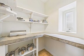 Host Stay Bell Cottage