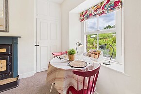 Host Stay Bell Cottage