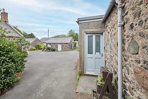 Host Stay Bell Cottage