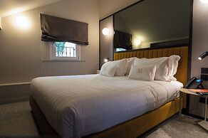 MÍMESIS 11 BOUTIQUE HOTEL