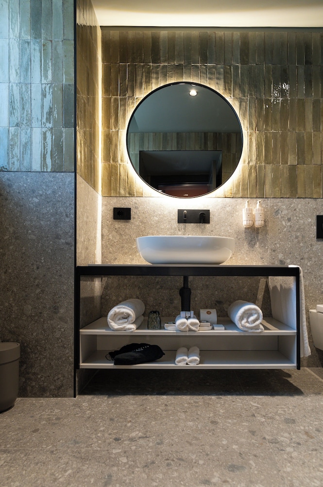 MÍMESIS 11 BOUTIQUE HOTEL