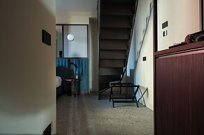 MÍMESIS 11 BOUTIQUE HOTEL