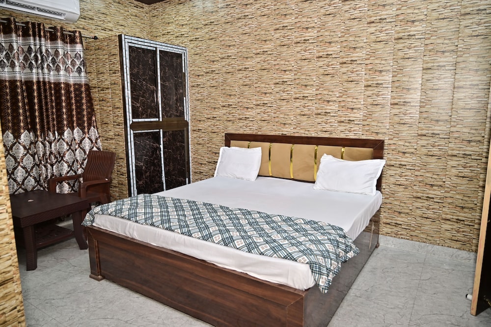 Anamika Palace