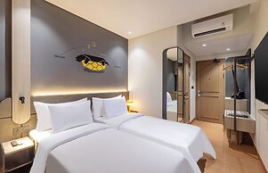 ROOMS INC Sudirman Jakarta