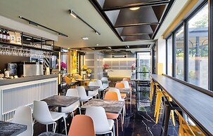 ROOMS INC Sudirman Jakarta