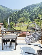 MAVRO UZUNGÖL