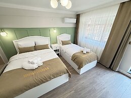MAVRO UZUNGÖL