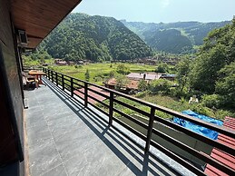 MAVRO UZUNGÖL