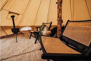 Lake View Cozy Tents