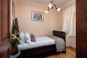 Antaeus Old Town Residence