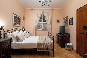 Antaeus Old Town Residence