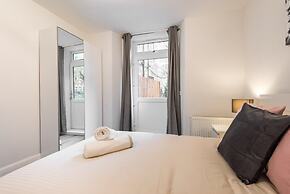 1bed-ground Fl -private Entrance