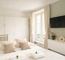 1586 Hauteville