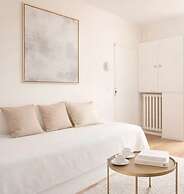 1586 Hauteville